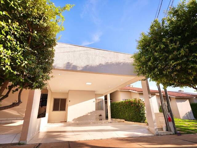 #1 - Casa para Venda em Várzea Grande - MT - 1