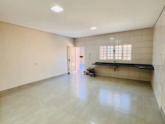 #14 - Casa para Venda em Cuiabá - MT - 3