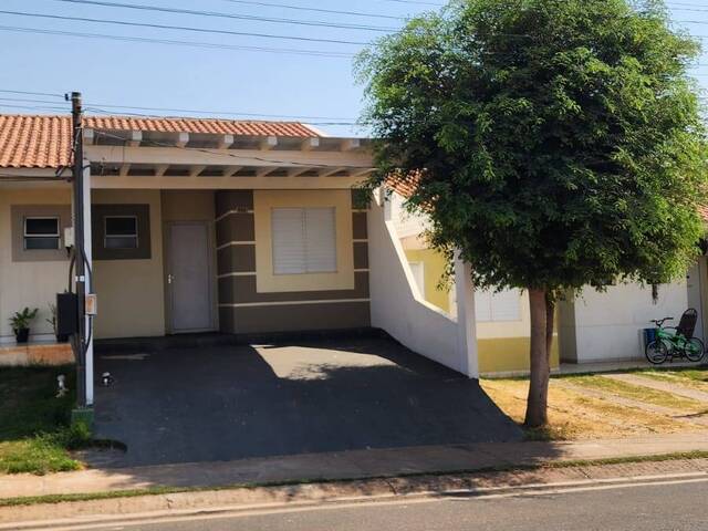 #18 - Casa para Venda em Cuiabá - MT - 1