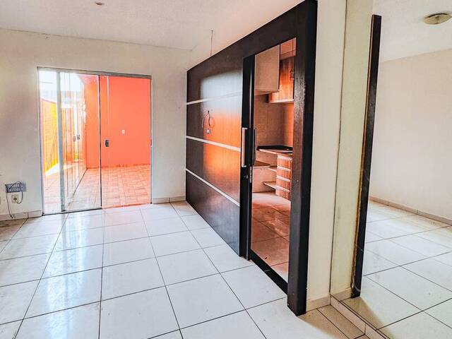 #19 - Casa para Venda em Cuiabá - MT - 1